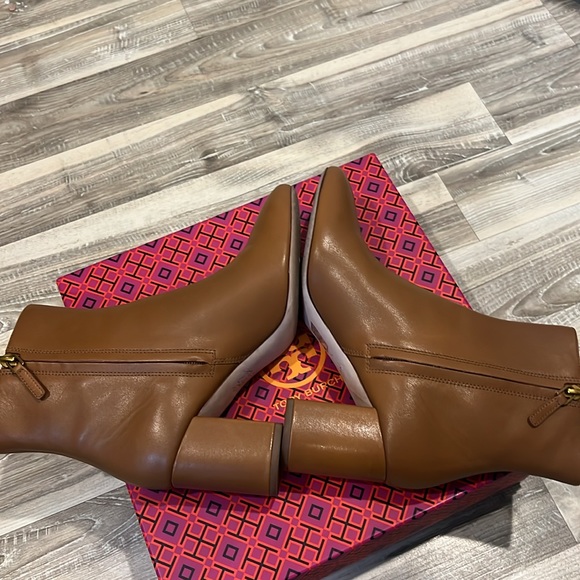 Tory Burch Brooke Ankle Booties Calf Leather- Tan - Picture 8 of 10